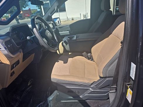 Used 2023 Ford F150 XLT AWD/4WD image 12