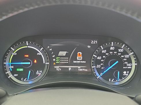 Used 2020 Toyota Highlander XLE AWD/4WD image 20