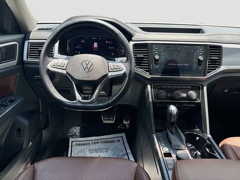 Used 2021 Volkswagen Atlas SEL R-Line AWD/4WD image 24
