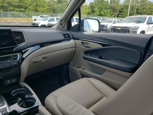 Used 2021 Honda Pilot Touring image 36