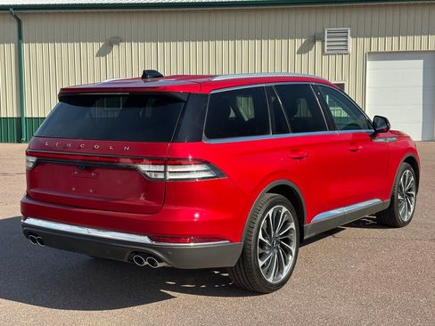 Used 2025 Lincoln Aviator Reserve w/ Equipment Group 201A image 6