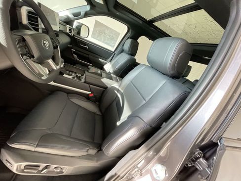 New 2025 Toyota Tundra Platinum image 11