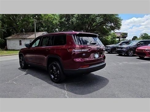 Used 2024 Jeep Grand Cherokee L Laredo image 26