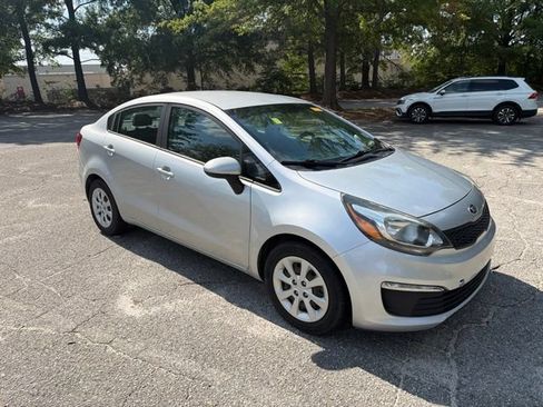 Used 2017 Kia Rio LX FWD image 7