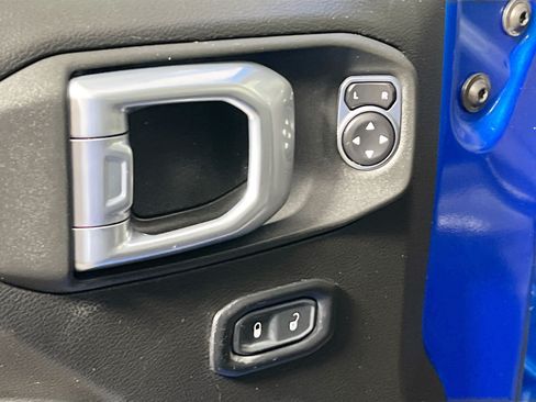 Used 2021 Jeep Wrangler Unlimited Sport AWD/4WD image 16