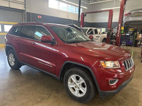 Used 2014 Jeep Grand Cherokee Laredo w/ Quick Order Package 23E RWD image 3