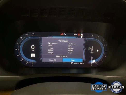 Used 2025 Volvo XC90 B6 Plus image 10