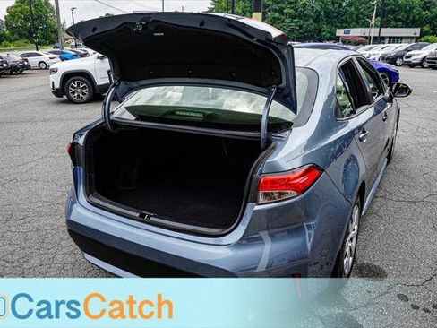 Used 2021 Toyota Corolla LE FWD image 35