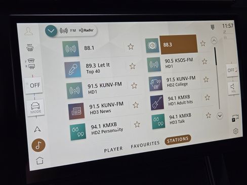 Used 2024 Land Rover Range Rover Velar Dynamic SE image 30