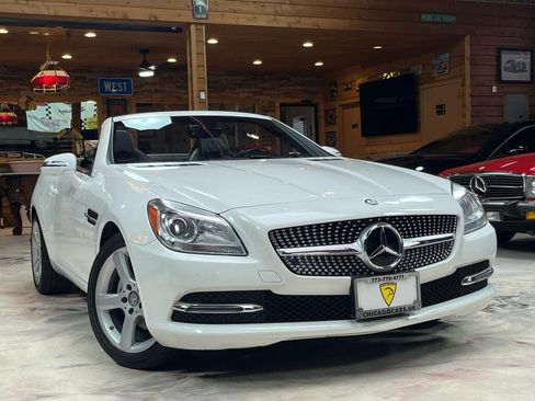 Used 2015 Mercedes-Benz SLK 250 w/ Premium Package image 11
