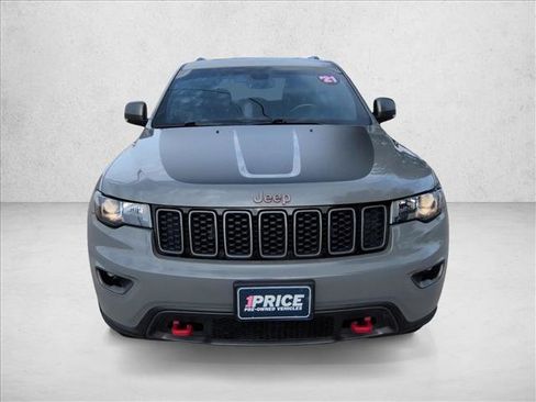 Used 2021 Jeep Grand Cherokee Trailhawk w/ Trailhawk Luxury Group image 2