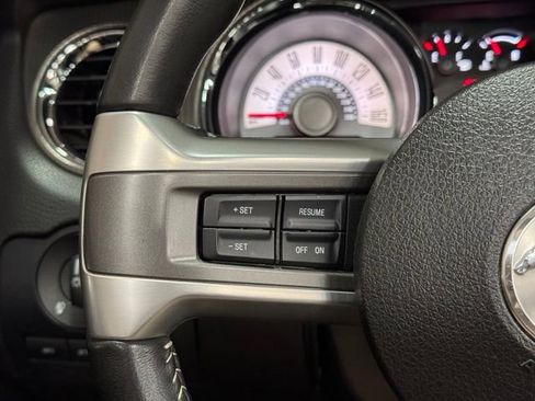Used 2012 Ford Mustang GT Premium RWD image 22