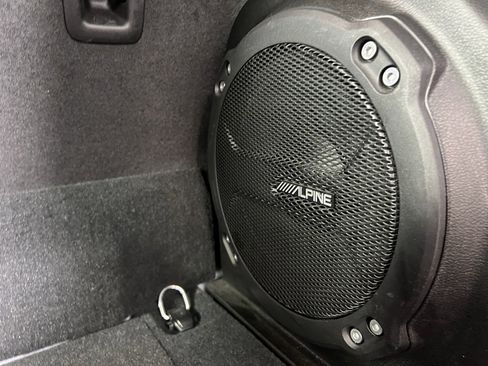 Used 2023 Jeep Wrangler Unlimited Sahara image 27