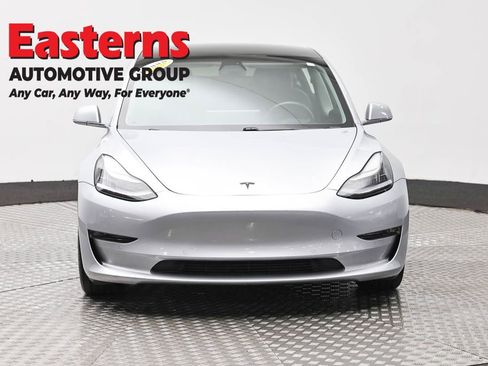 Used 2018 Tesla Model 3 Long Range image 2