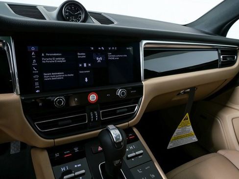 New 2026 Porsche Macan S image 13