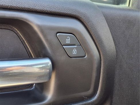 Used 2024 Chevrolet Silverado 2500 Custom w/ Custom Convenience Package image 14