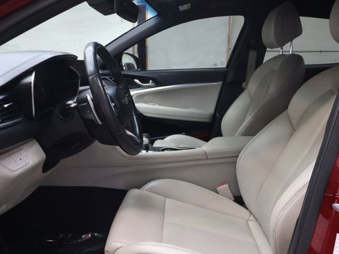 Used 2023 Genesis G70 2.0T AWD/4WD image 16