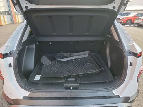 Used 2025 Hyundai Kona Limited image 24