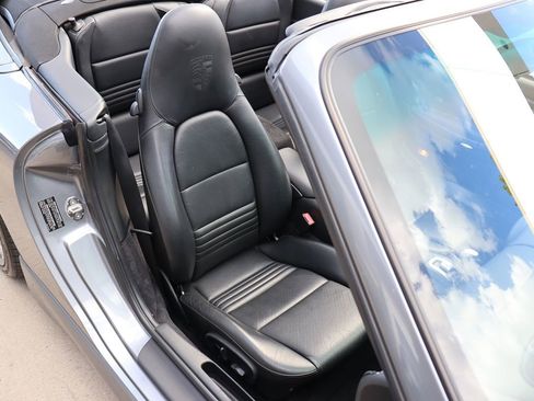 Used 2002 Porsche 911 Carrera image 32