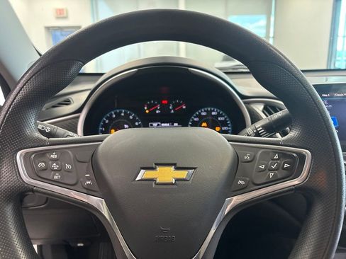 Used 2023 Chevrolet Malibu LT FWD image 14