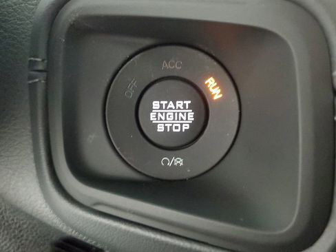 New 2025 Jeep Gladiator Sport image 19