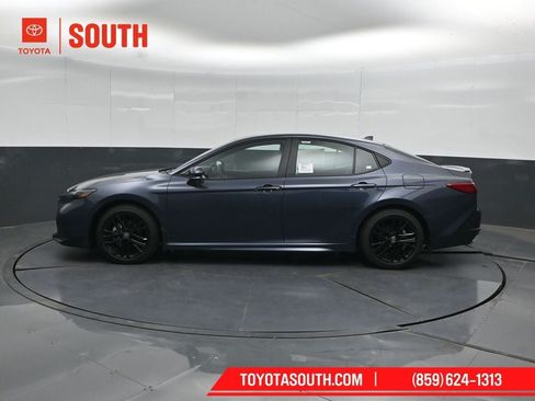 New 2026 Toyota Camry SE FWD image 7