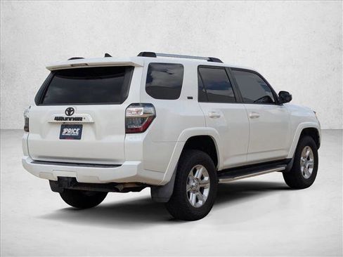 Used 2019 Toyota 4Runner SR5 AWD/4WD image 5