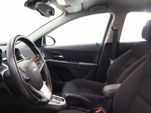 Used 2014 Chevrolet Cruze LT image 13