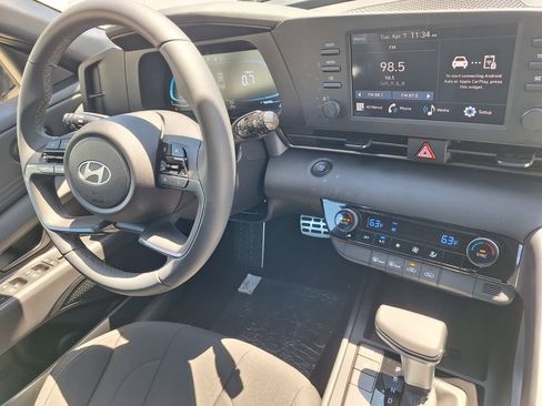 Used 2026 Hyundai Elantra Sport FWD image 32