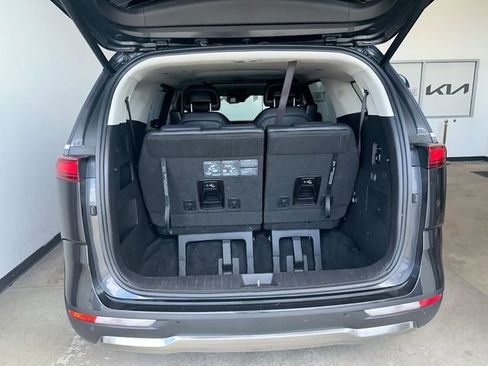 Certified 2024 Kia Carnival SX Prestige FWD image 23