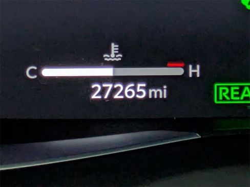 Used 2024 Toyota Venza Limited image 41