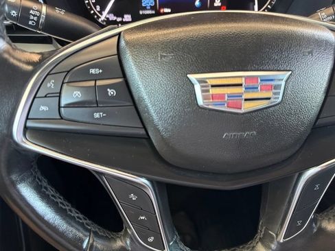 Used 2019 Cadillac XT5 Premium Luxury w/ Sport Package FWD image 16