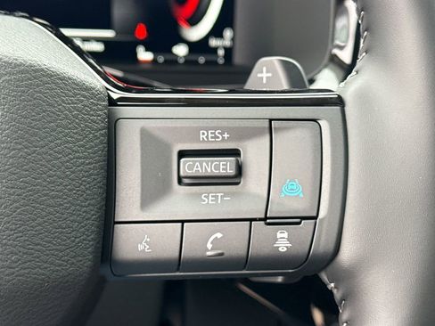 New 2026 Nissan Pathfinder Platinum image 34