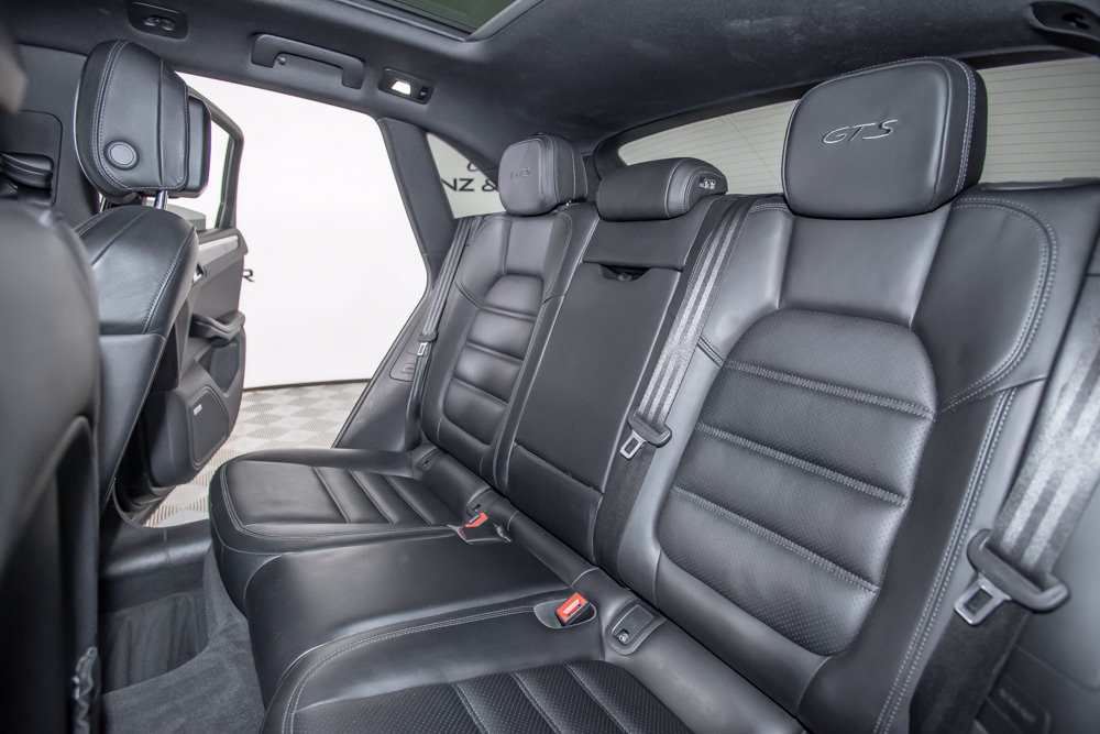 Used 2020 Porsche Macan GTS AWD/4WD image 14