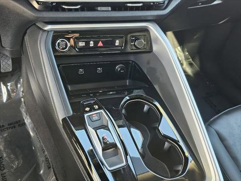 New 2025 Audi Q5 Premium image 11