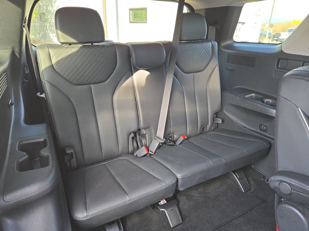 Used 2025 Hyundai Palisade SEL AWD/4WD image 16