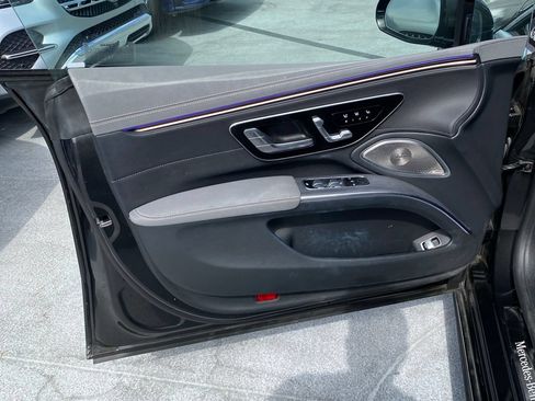 Certified 2023 Mercedes-Benz EQS 580 4MATIC Sedan image 9