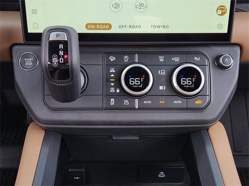 New 2026 Land Rover Defender 110 X-Dynamic SE image 14
