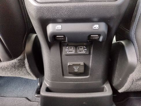 Used 2023 Jeep Wrangler Unlimited Sahara w/ Cold Weather Group AWD/4WD image 9