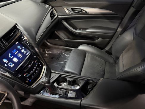 Used 2016 Cadillac CTS V w/ Luxury Package RWD image 17
