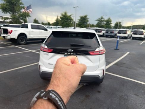 Used 2021 Ford Edge SE FWD image 8