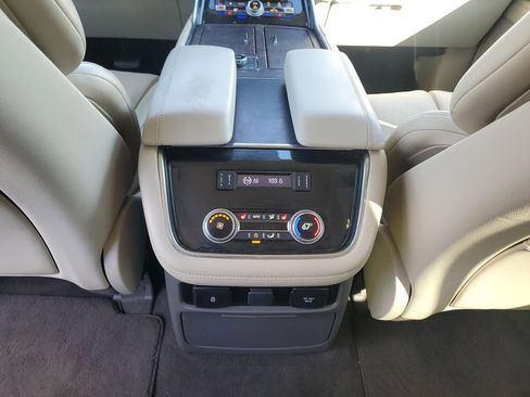 Used 2020 Lincoln Navigator L Reserve image 14