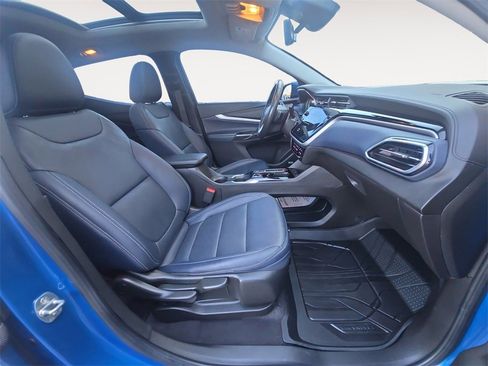 Certified 2022 Chevrolet Bolt EUV Premier w/ Launch Edition image 15