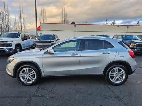Used 2015 Mercedes-Benz GLA 250 GLA 250 image 4