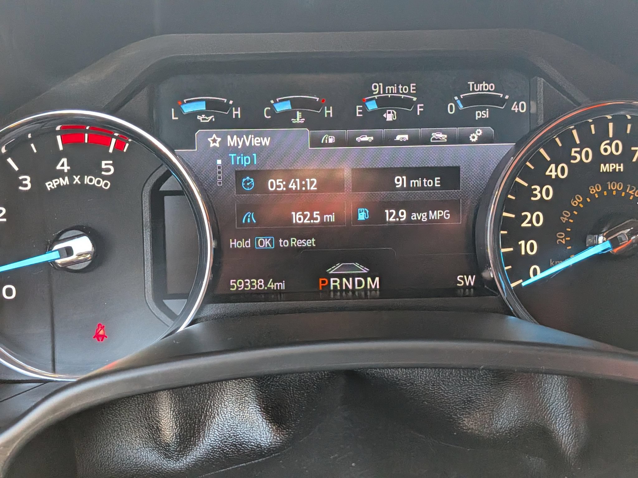 Used 2022 Ford F350 Platinum w/ FX4 Off-Road Package AWD/4WD image 12
