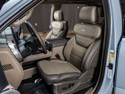 Used 2026 Ford F450 Platinum image 30