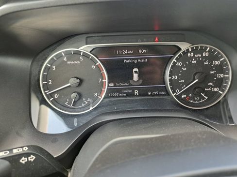 Used 2025 Nissan Rogue SV FWD image 12