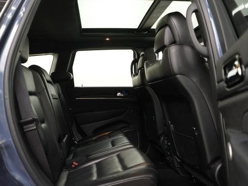 Used 2020 Jeep Grand Cherokee High Altitude AWD/4WD image 12