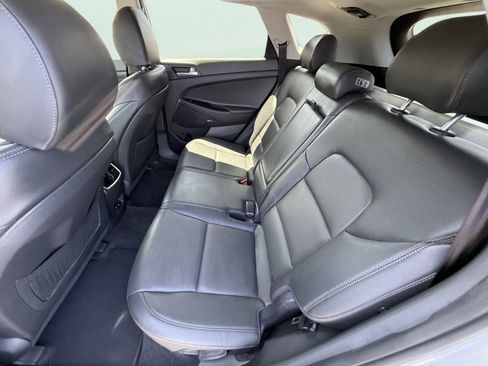 Used 2020 Hyundai Tucson Ultimate w/ Cargo Package AWD/4WD image 12