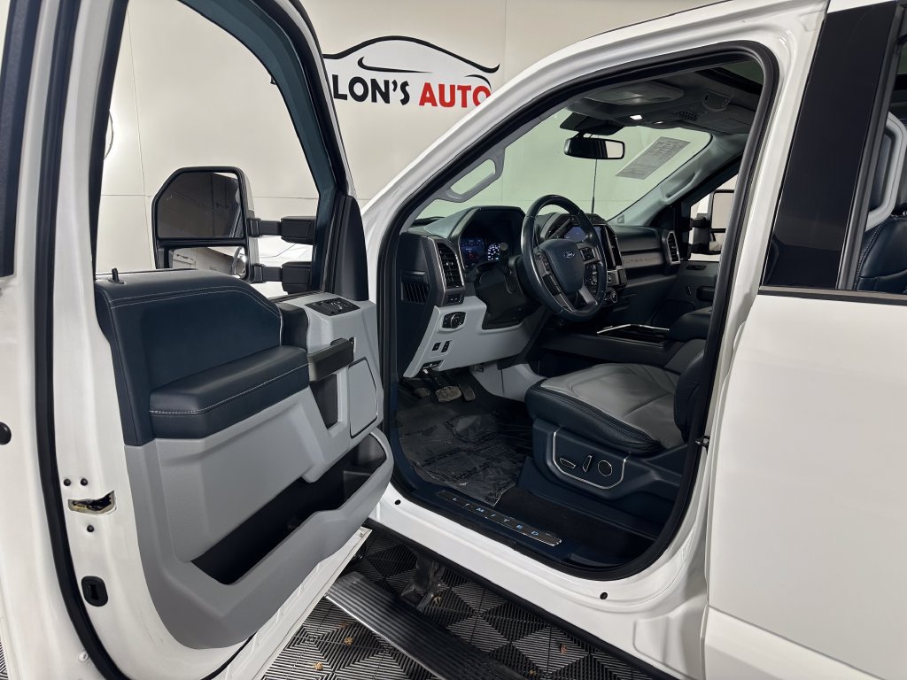 Used 2022 Ford F350 Limited AWD/4WD image 18